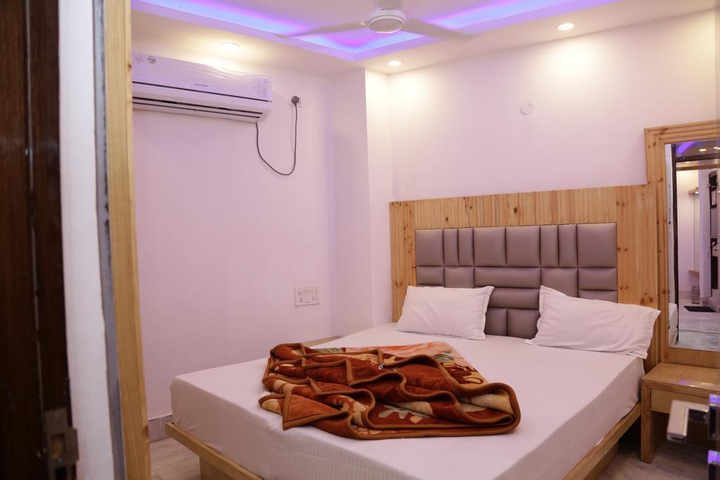 Friends Hostel By Backpackers Heaven- New Delhi Railway Station - Paharganj Exterior foto